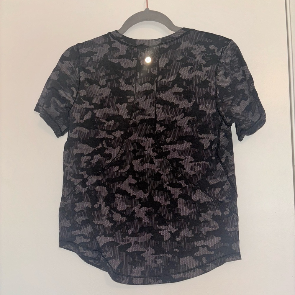 Lululemon Long Distance Short Sleeve Tee